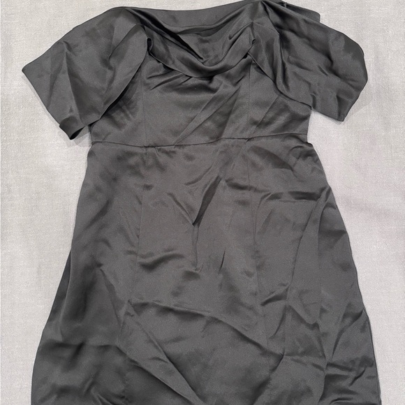 NWOT Reformation Lanelle Off the Shoulder Silk Mini Dress in Black - Picture 6 of 8